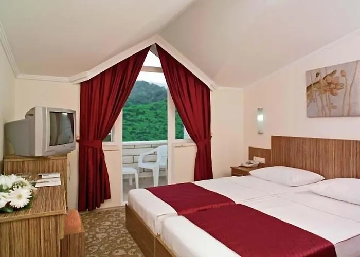 Szálloda Havana Kemer